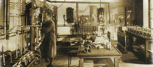 Historische Aufnahme der Firmengründung von Emil Kammerer